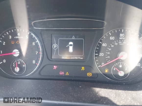 2017 Kia Sorento LX z VIN 5XYPG4A39HG217045, wystawiony jako IAAI lot #43140324 z przebiegiem 107 877 mil mil oraz . Historia ofert i sprzedaży dostępna na DreamBid. Obrazek 15.