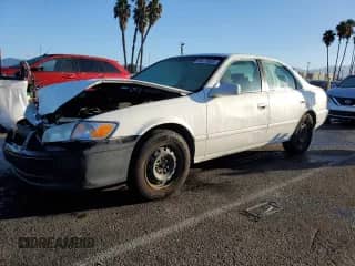 2001 Toyota Camry LE z VIN 4T1BG22K01U824858, wystawiony jako Copart lot #86475055 z przebiegiem 229 509 mil mil oraz Szkoda całkowita • Salvage title. Historia ofert i sprzedaży dostępna na DreamBid. Obrazek 1.