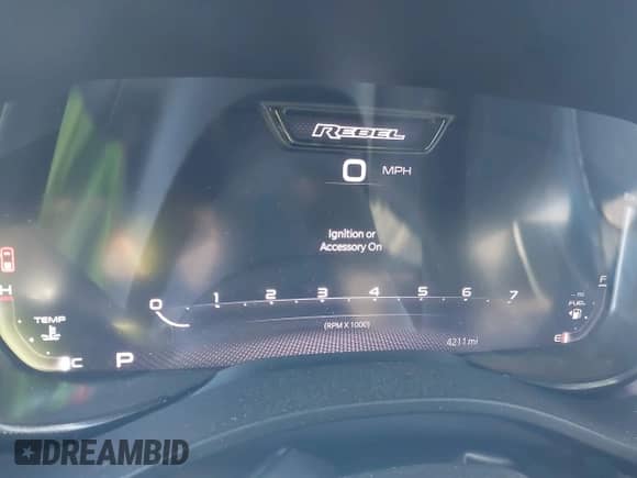 2024 Ram 1500 Rebel z VIN 1C6SRFLT9RN165687, wystawiony jako IAAI lot #41182485 z przebiegiem 4 211 mil mil oraz . Historia ofert i sprzedaży dostępna na DreamBid. Obrazek 7.