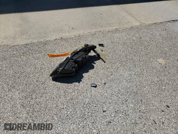 2010 Hyundai Santa Fe GLS with VIN 5NMSG3AB0AH405072, listed as a Copart auction lot 70176135 with Not provided miles and Salvage title. Bid and sale history available at DreamBid. Image 13.