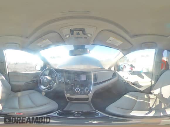 2019 Toyota Sienna XLE Premium with VIN 5TDYZ3DC6KS006979, listed as a Copart auction lot 83944075 with 56,684 mi miles and Salvage title. Bid and sale history available at DreamBid. Image 15.