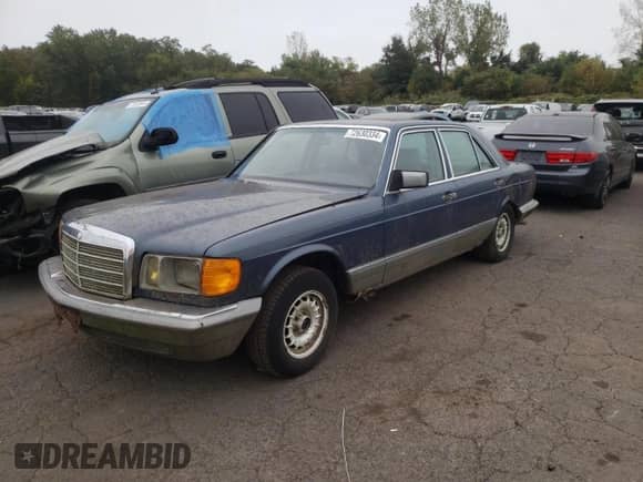 1984 Mercedes-Benz 380 with VIN WDBCA32A8EA051618, listed as a Copart auction lot 72630334 with 146,857 mi miles and Clean title. Bid and sale history available at DreamBid. Image 1.