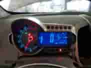 2013 Chevrolet Sonic LTZ z VIN 1G1JE5SH3D4123997, wystawiony jako Copart lot #45868825 z przebiegiem 120 913 mil mil oraz Szkoda całkowita • Salvage title. Historia ofert i sprzedaży dostępna na DreamBid. Obrazek 9.