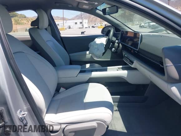 2024 Hyundai Ioniq 6 SEL с VIN KMHM34AA4RA070269, выставлен на аукционе IAAI как лот 42855283 с пробегом 11 088 миль миль и . История ставок и продаж доступна на DreamBid. Изображение 5.
