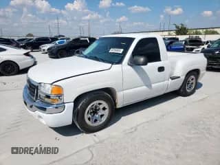 2000 GMC Sierra 1500 SL z VIN 1GTEC14W2YZ104062, wystawiony jako Copart lot #69269805 z przebiegiem 115 046 mil mil oraz Czysty tytuł • Clean title. Historia ofert i sprzedaży dostępna na DreamBid. Obrazek 1.