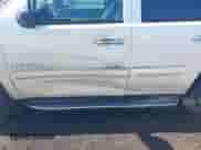 2008 Chevrolet Tahoe 3LT с VIN 1GNFK13008R270351, выставлен на аукционе IAAI как лот 43255718 с пробегом 125 995 миль миль и . История ставок и продаж доступна на DreamBid. Изображение 6.