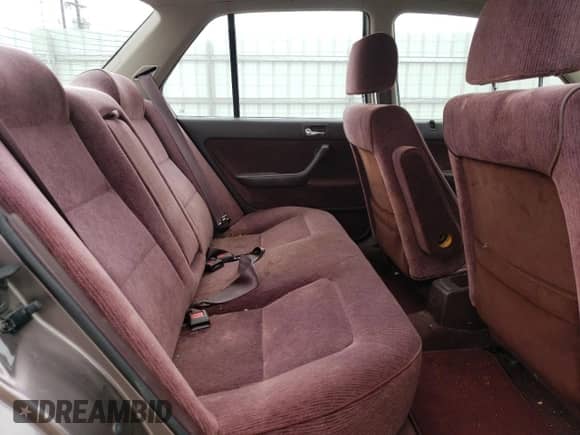 1993 Honda Accord LX z VIN JHMCB7652PC009471, wystawiony jako Copart lot #47173745 z przebiegiem 126 397 mil mil oraz Czysty tytuł • Clean title. Historia ofert i sprzedaży dostępna na DreamBid. Obrazek 10.