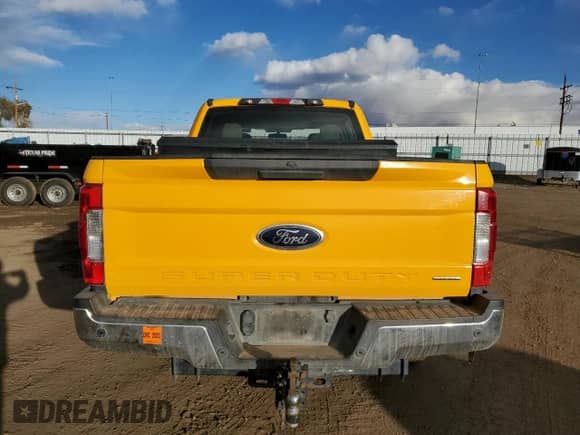 2018 Ford F-250 XL with VIN 1FT7W2A64JEC83499, listed as a Copart auction lot 79729964 with 149,735 mi miles and Clean title. Bid and sale history available at DreamBid. Image 6.