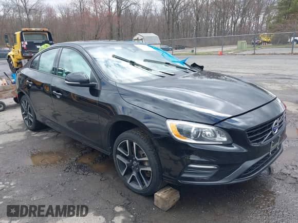 2018 Volvo S60 Dynamic с VIN YV140MTLXJ2459745, выставлен на аукционе IAAI как лот 41988052 с пробегом 133 268 миль миль и . История ставок и продаж доступна на DreamBid. Изображение 1.
