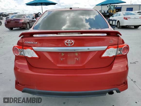 2011 Toyota Corolla L с VIN 2T1BU4EE5BC722176, выставлен на аукционе Copart как лот 62194805 с пробегом 126 656 миль миль и Списание • Salvage title. История ставок и продаж доступна на DreamBid. Изображение 6.