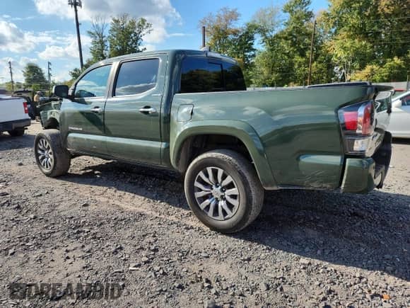 2021 Toyota Tacoma Limited with VIN 3TMGZ5AN2MM382398, listed as a Copart auction lot 83984495 with 101,750 mi miles and Salvage title. Bid and sale history available at DreamBid. Image 2.