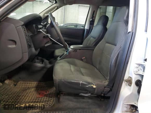 2003 Dodge Durango Sport z VIN 1D4HS38N33F515349, wystawiony jako Copart lot #70510585 z przebiegiem 215 693 mil mil oraz Szkoda całkowita • Salvage title. Historia ofert i sprzedaży dostępna na DreamBid. Obrazek 7.