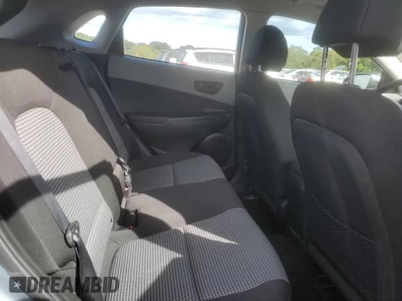 2018 Hyundai Kona SE z VIN KM8K1CAAXJU130372, wystawiony jako Copart lot #80569765 z przebiegiem 96 611 mil mil oraz Szkoda całkowita • Salvage title. Historia ofert i sprzedaży dostępna na DreamBid. Obrazek 10.