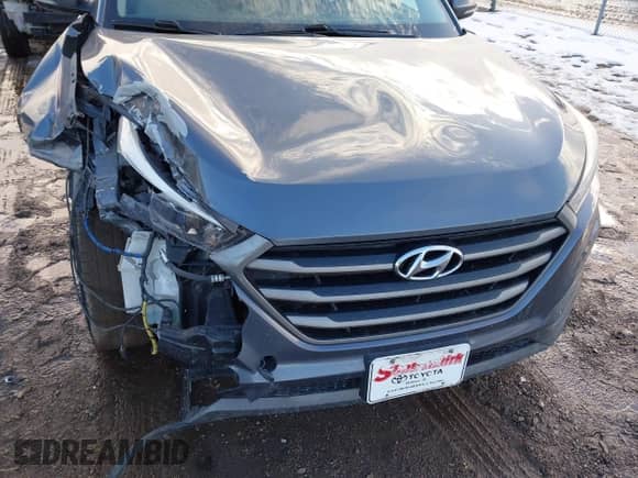 2016 Hyundai Tucson Sport with VIN KM8J33A24GU037838, listed as a IAAI auction lot 41363201 with 80,802 mi miles and . Bid and sale history available at DreamBid. Image 6.