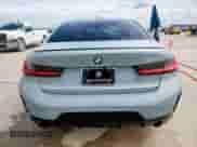 2023 BMW 3 Series 330i z VIN 3MW69FF08P8C83464, wystawiony jako Copart lot #63436145 z przebiegiem Nie podano mil oraz Czysty tytuł • Clean title. Historia ofert i sprzedaży dostępna na DreamBid. Obrazek 6.