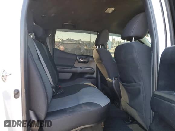 2020 Toyota Tacoma SR5 с VIN 3TMBZ5DN2LM025694, выставлен на аукционе Copart как лот 86754834 с пробегом 72 459 миль миль и Списание • Salvage title. История ставок и продаж доступна на DreamBid. Изображение 11.