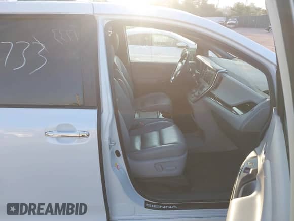 2018 Toyota Sienna XLE Auto Access Seat with VIN 5TDYZ3DC5JS903421, listed as a IAAI auction lot 43201733 with 124,362 mi miles and . Bid and sale history available at DreamBid. Image 5.