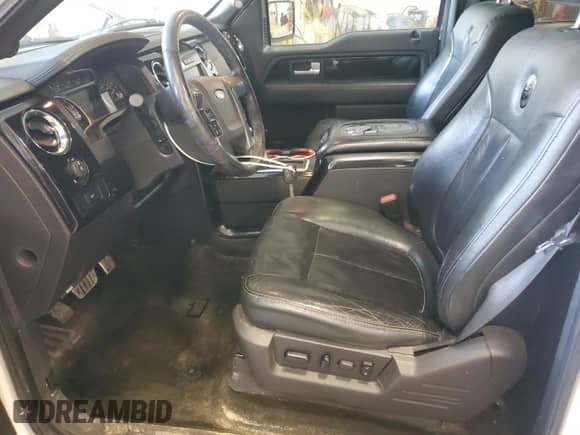 2012 Ford F-150 Lariat z VIN 1FTFW1E64CFB90284, wystawiony jako Copart lot #50325615 z przebiegiem 208 499 mil mil oraz Szkoda całkowita • Salvage title. Historia ofert i sprzedaży dostępna na DreamBid. Obrazek 7.