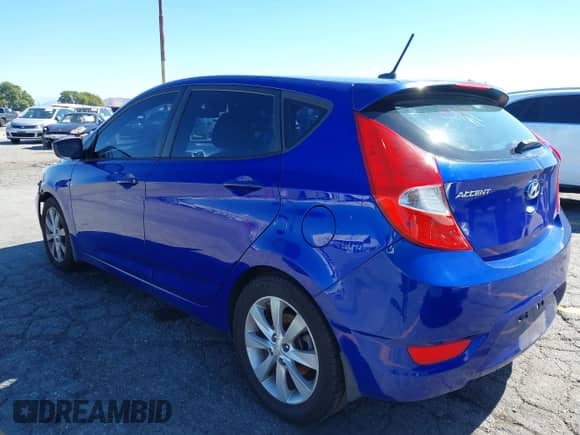 2013 Hyundai Accent SE с VIN KMHCU5AE9DU111861, выставлен на аукционе IAAI как лот 43481854 с пробегом 188 419 миль миль и . История ставок и продаж доступна на DreamBid. Изображение 3.
