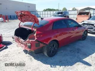 2022 Hyundai Elantra SEL z VIN KMHLM4AG5NU346450, wystawiony jako IAAI lot #43163265 z przebiegiem 81 488 mil mil oraz . Historia ofert i sprzedaży dostępna na DreamBid. Obrazek 4.