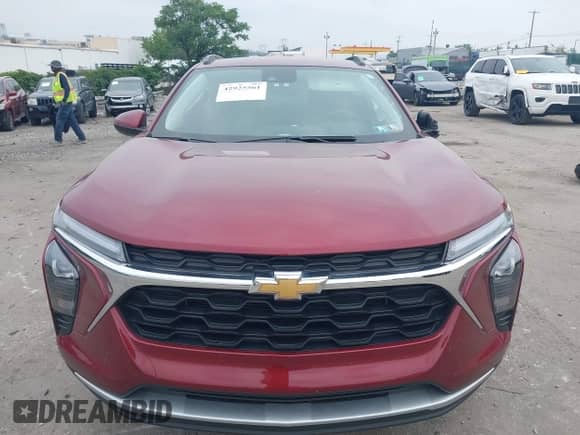 2025 Chevrolet Trax LT с VIN KL77LHEP1SC116008, выставлен на аукционе IAAI как лот 42925561 с пробегом 21 373 миль миль и . История ставок и продаж доступна на DreamBid. Изображение 12.