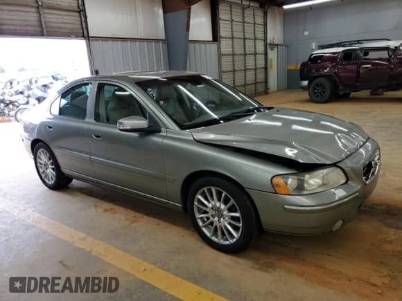 2008 Volvo S60 2.5T с VIN YV1RS592982687640, выставлен на аукционе Copart как лот 82159925 с пробегом 238 504 миль миль и Списание • Salvage title. История ставок и продаж доступна на DreamBid. Изображение 4.