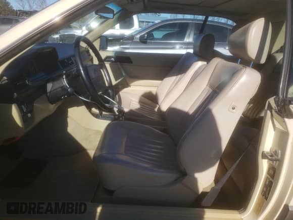 1988 Mercedes-Benz 300 с VIN WDBEA50D9JA698251, выставлен на аукционе Copart как лот 46977055 с пробегом 107 949 миль миль и Списание • Salvage title. История ставок и продаж доступна на DreamBid. Изображение 7.