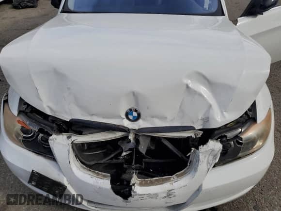 2007 BMW 3 Series 335i z VIN WBAVB73567PA89882, wystawiony jako Copart lot #86716405 z przebiegiem 210 385 mil mil oraz Szkoda całkowita • Salvage title. Historia ofert i sprzedaży dostępna na DreamBid. Obrazek 11.