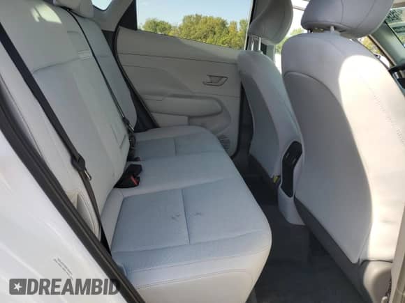 2025 Hyundai Kona SEL с VIN KM8HBCAB0SU337550, выставлен на аукционе Copart как лот 85552695 с пробегом 4 617 миль миль и Чистый • Clean title. История ставок и продаж доступна на DreamBid. Изображение 11.