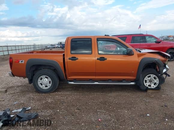 2006 Chevrolet Colorado 3LT z VIN 1GCDT136668139669, wystawiony jako IAAI lot #43037855 z przebiegiem 136 951 mil mil oraz . Historia ofert i sprzedaży dostępna na DreamBid. Obrazek 14.