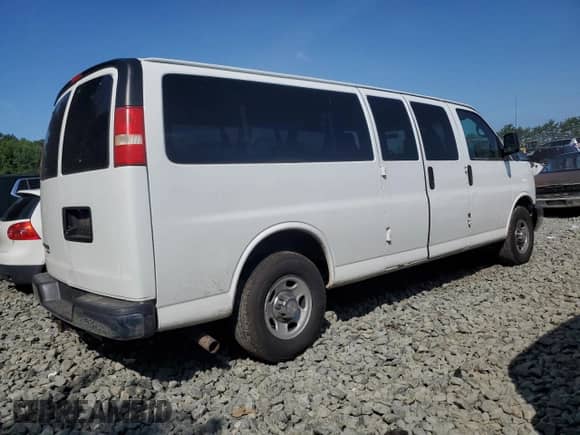 2014 Chevrolet Express Passenger LT с VIN 1GAZG1FA4E1213746, выставлен на аукционе Copart как лот 65835075 с пробегом 105 667 миль миль и Списание • Salvage title. История ставок и продаж доступна на DreamBid. Изображение 3.