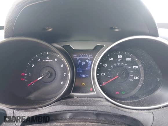 2012 Hyundai Veloster w/Gray Int z VIN KMHTC6AD1CU056398, wystawiony jako IAAI lot #43328284 z przebiegiem 138 081 mil mil oraz . Historia ofert i sprzedaży dostępna na DreamBid. Obrazek 7.