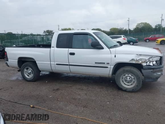 2001 Dodge 1500 with VIN 1B7HC13Y01J522317, listed as a IAAI auction lot 43420092 with 91,291 mi miles and . Bid and sale history available at DreamBid. Image 13.