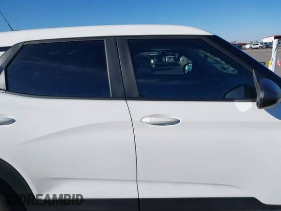 2024 Chevrolet TrailBlazer LS with VIN KL79MMS25RB106752, listed as a IAAI auction lot 41353976 with 9,817 mi miles and . Bid and sale history available at DreamBid. Image 13.