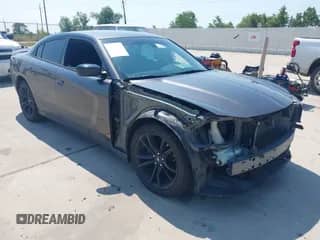 2018 Dodge Charger SXT с VIN 2C3CDXBGXJH202995, выставлен на аукционе IAAI как лот 43025308 с пробегом 178 443 миль миль и . История ставок и продаж доступна на DreamBid. Изображение 1.
