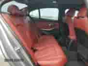 2023 BMW 3 Series 330i z VIN 3MW69FF09P8D49889, wystawiony jako Copart lot #57642005 z przebiegiem 38 249 mil mil oraz Szkoda całkowita • Salvage title. Historia ofert i sprzedaży dostępna na DreamBid. Obrazek 10.