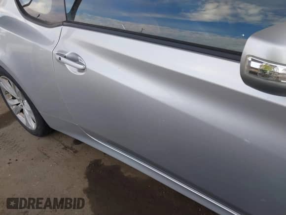 2010 Hyundai Genesis Coupe Grand Touring с VIN KMHHU6KH6AU025181, выставлен на аукционе IAAI как лот 41648470 с пробегом Не указан миль и . История ставок и продаж доступна на DreamBid. Изображение 6.