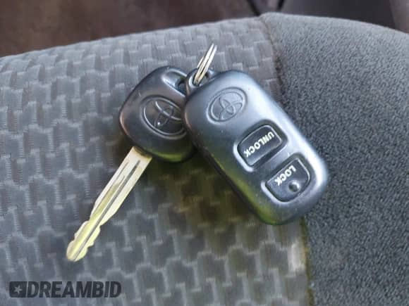 2005 Toyota Corolla CE с VIN 1NXBR32E55Z369182, выставлен на аукционе IAAI как лот 43412530 с пробегом 271 246 миль миль и . История ставок и продаж доступна на DreamBid. Изображение 11.