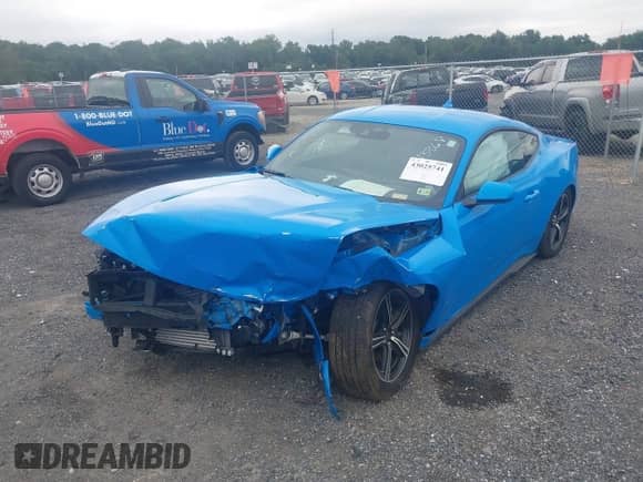 2024 Ford Mustang EcoBoost с VIN 1FA6P8TH8R5143368, выставлен на аукционе IAAI как лот 43025741 с пробегом 9 326 миль миль и . История ставок и продаж доступна на DreamBid. Изображение 2.