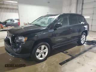 2014 Jeep Compass Latitude с VIN 1C4NJDEB5ED788729, выставлен на аукционе Copart как лот 85159255 с пробегом 110 874 миль миль и Списание • Salvage title. История ставок и продаж доступна на DreamBid. Изображение 1.