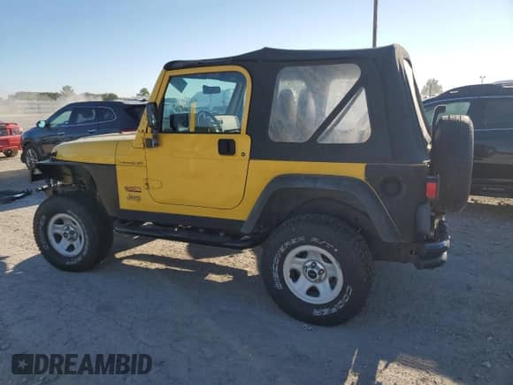 2000 Jeep Wrangler SE with VIN 1J4FA29P3YP705536, listed as a Copart auction lot 70344835 with 97,028 mi miles and Clean title. Bid and sale history available at DreamBid. Image 2.