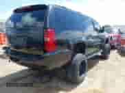 2010 Chevrolet Suburban LT z VIN 1GNUCJE08AR133987, wystawiony jako IAAI lot #42413997 z przebiegiem 268 401 mil mil oraz . Historia ofert i sprzedaży dostępna na DreamBid. Obrazek 4.