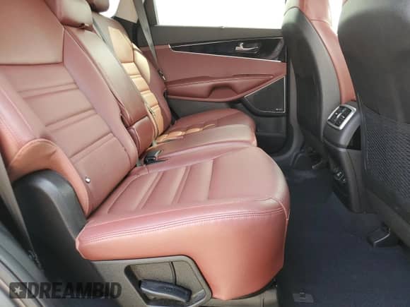 2018 Kia Sorento SX z VIN 5XYPKDA56JG430086, wystawiony jako Copart lot #70511555 z przebiegiem 137 144 mil mil oraz Szkoda całkowita • Salvage title. Historia ofert i sprzedaży dostępna na DreamBid. Obrazek 11.