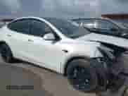 2023 Tesla Model Y Long Range с VIN 7SAYGDEE2PA071402, выставлен на аукционе IAAI как лот 42729170 с пробегом 31 865 миль миль и . История ставок и продаж доступна на DreamBid. Изображение 14.