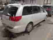 2007 Toyota Sienna XLE z VIN 5TDZK22C57S002919, wystawiony jako IAAI lot #41563961 z przebiegiem 262 988 mil mil oraz . Historia ofert i sprzedaży dostępna na DreamBid. Obrazek 4.