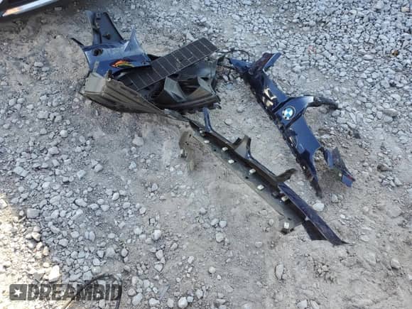 2021 BMW M3 with VIN WBS53AY06MFL37453, listed as a Copart auction lot 44033564 with 21,598 mi miles and Salvage title. Bid and sale history available at DreamBid. Image 12.