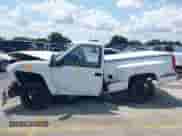 1992 Chevrolet Silverado 1500 с VIN 1GCDC14H3NZ232223, выставлен на аукционе IAAI как лот 42980107 с пробегом 375 165 миль миль и . История ставок и продаж доступна на DreamBid. Изображение 13.