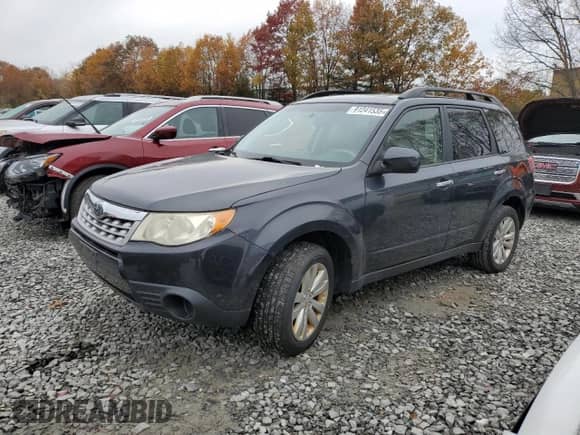 2012 Subaru Forester X Premium z VIN JF2SHADC3CH461003, wystawiony jako Copart lot #91241535 z przebiegiem 158 510 mil mil oraz Czysty tytuł • Clean title. Historia ofert i sprzedaży dostępna na DreamBid. Obrazek 1.
