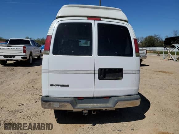 2002 Chevrolet Express с VIN 1GBFG15R221214329, выставлен на аукционе Copart как лот 49664955 с пробегом 108 408 миль миль и Чистый • Clean title. История ставок и продаж доступна на DreamBid. Изображение 6.