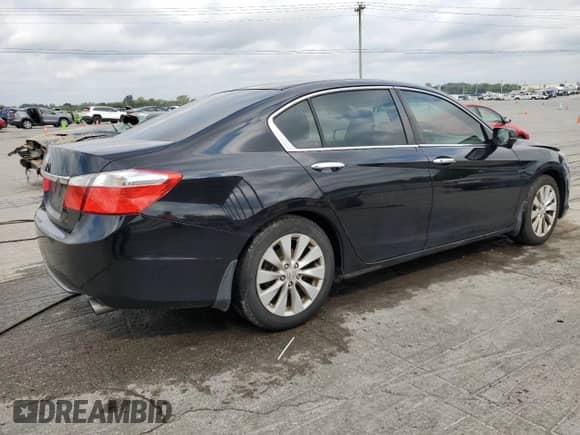 2014 Honda Accord EX z VIN 1HGCR2F71EA305383, wystawiony jako Copart lot #71668015 z przebiegiem 108 694 mil mil oraz Szkoda całkowita • Salvage title. Historia ofert i sprzedaży dostępna na DreamBid. Obrazek 3.